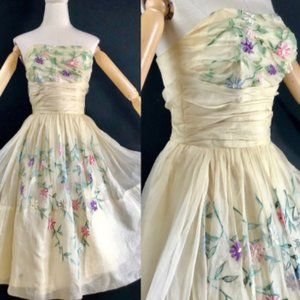 fit flare for cocktails party prom / XSmall 32 bus